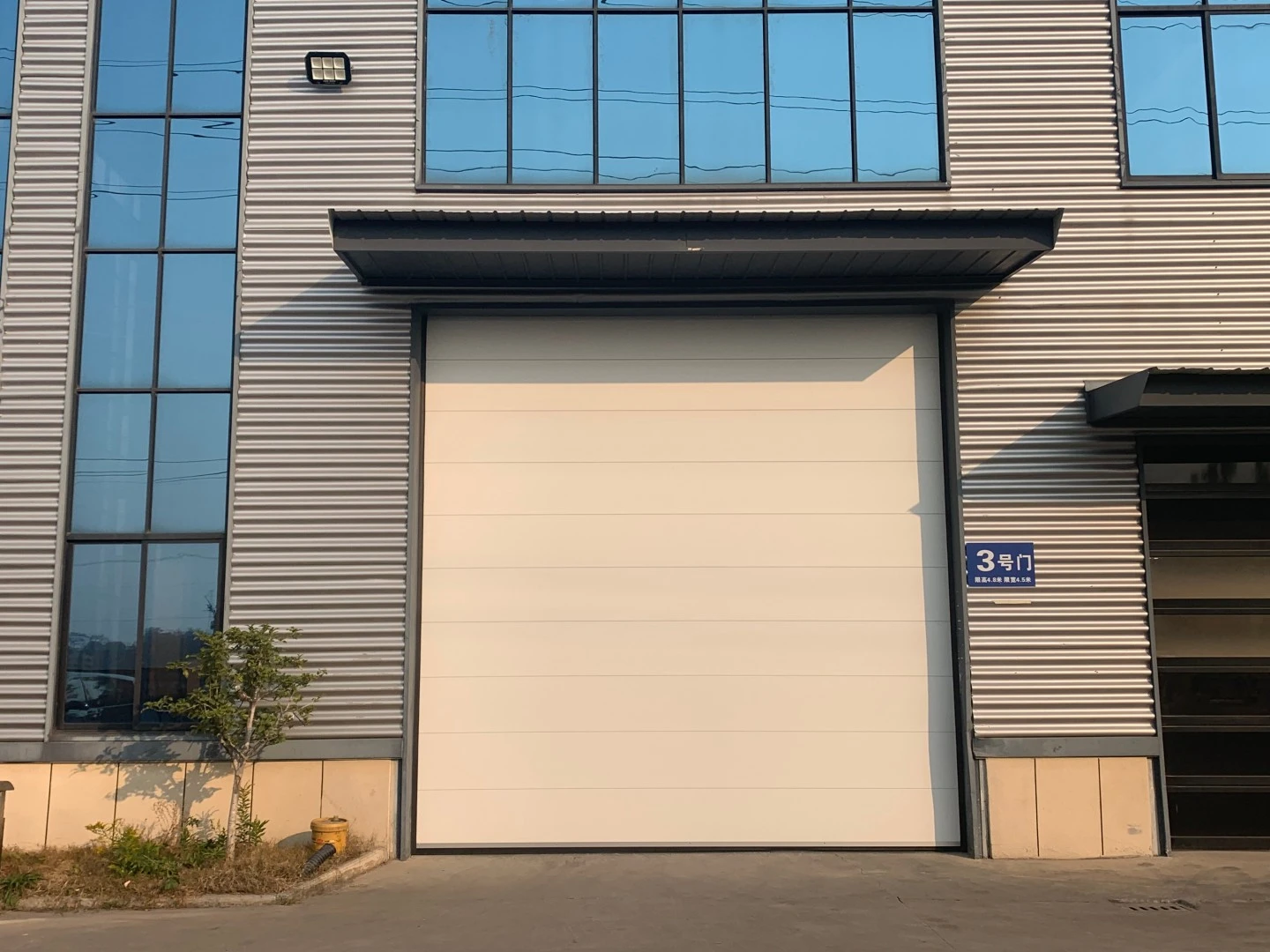 安必信工业门临汾服务站生产基地